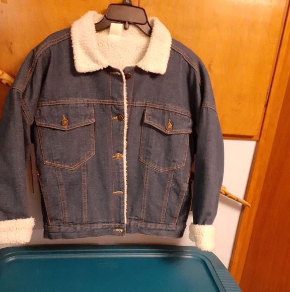 Ladies denim jacket size large - Picture 3 of 3